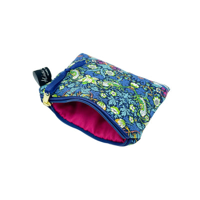TRAVEL POUCH STRAWBERRY