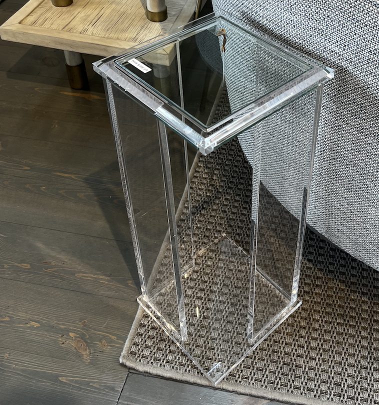 DRINK TABLE GLASS & ACRYLIC SQUARE
