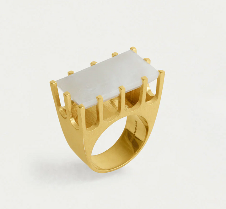 RING CASTLE MOONSTONE