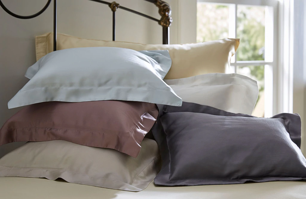LEGNA BEDDING COLLECTION CLASSIC  (Flat Sheets)