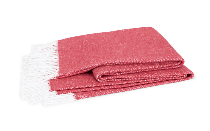 PEZZO THROW COLLECTION