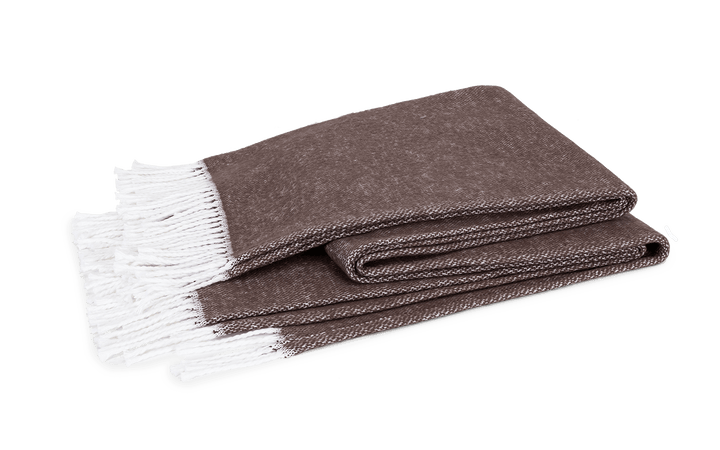 PEZZO THROW COLLECTION