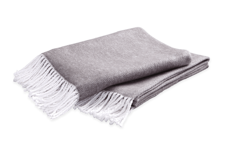 PEZZO THROW COLLECTION