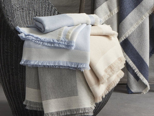Blankets & Throws