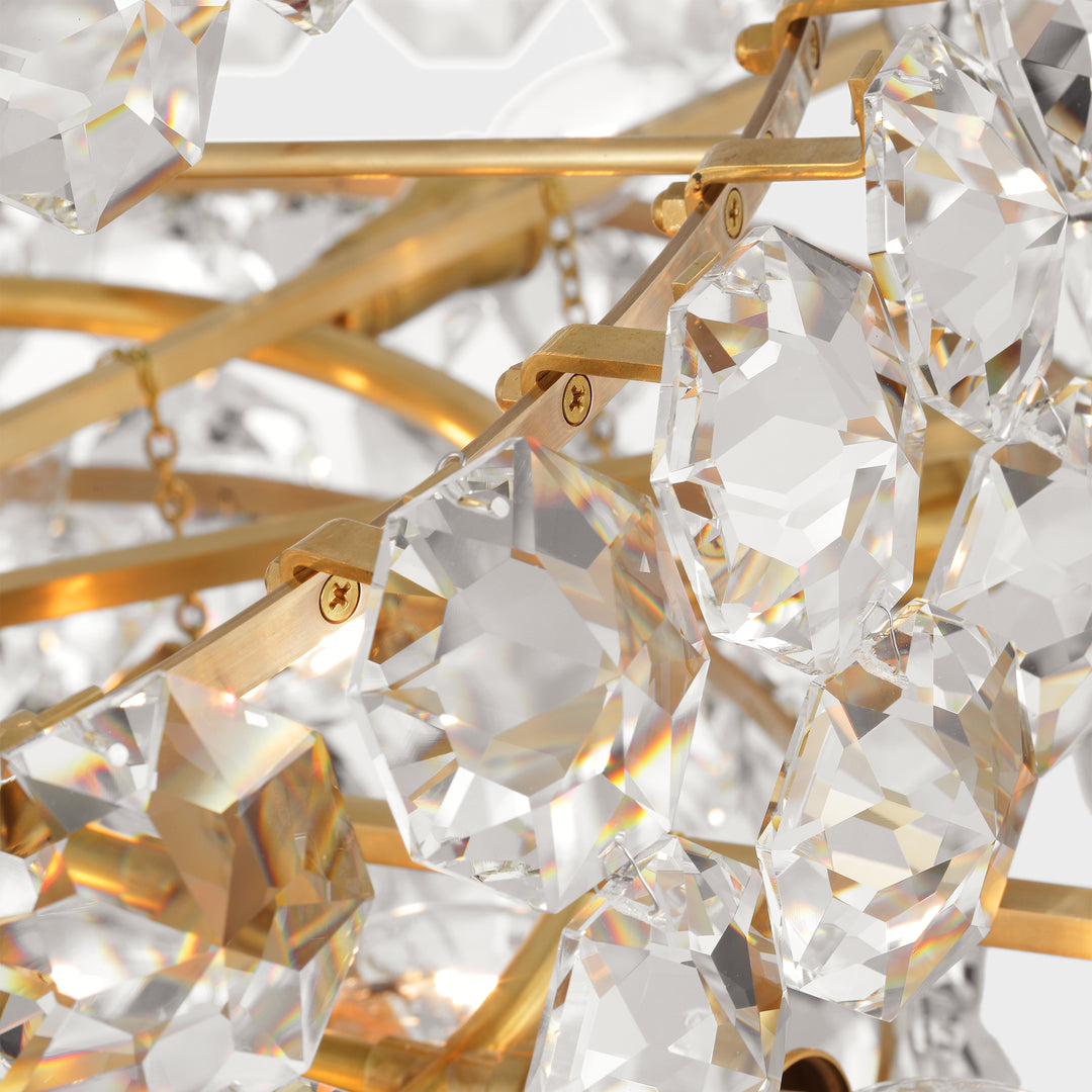 CHANDELIER IN ANTIQUE BRASS WITH CRYSTAL