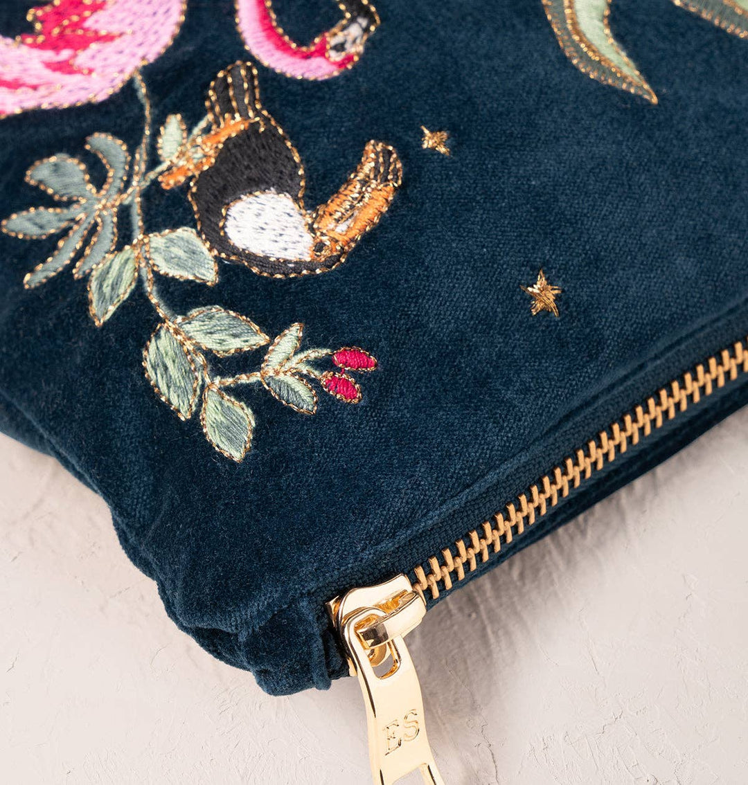 POUCH EVERYDAY WILD ZEBRA PALM NAVY