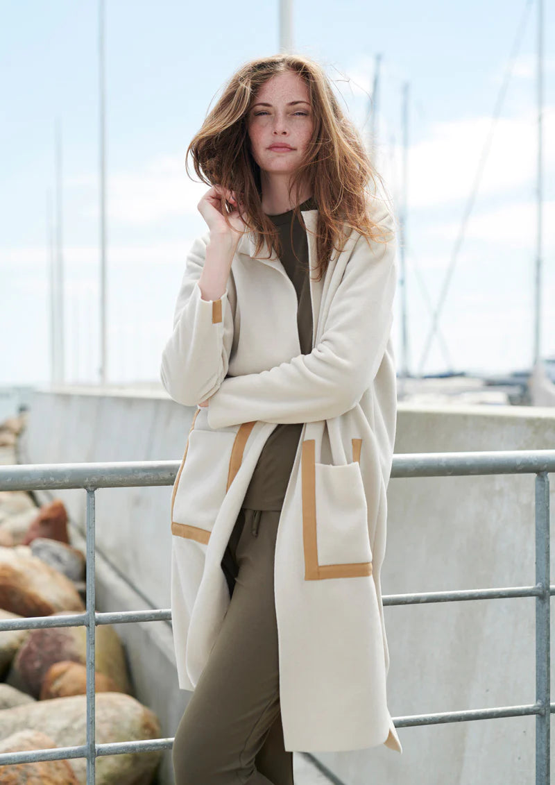 Wear this soft cardigan - Henriette Steffensen Copenhagen