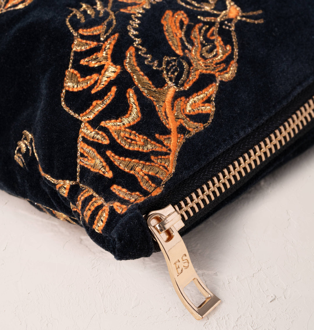 POUCH WILD TIGER