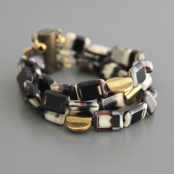 BRACELET GLASS & BRASS TRIPLE STRAND