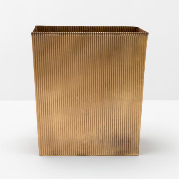 BATH COLLECTION ANTIQUE BRASS RIBBED METAL