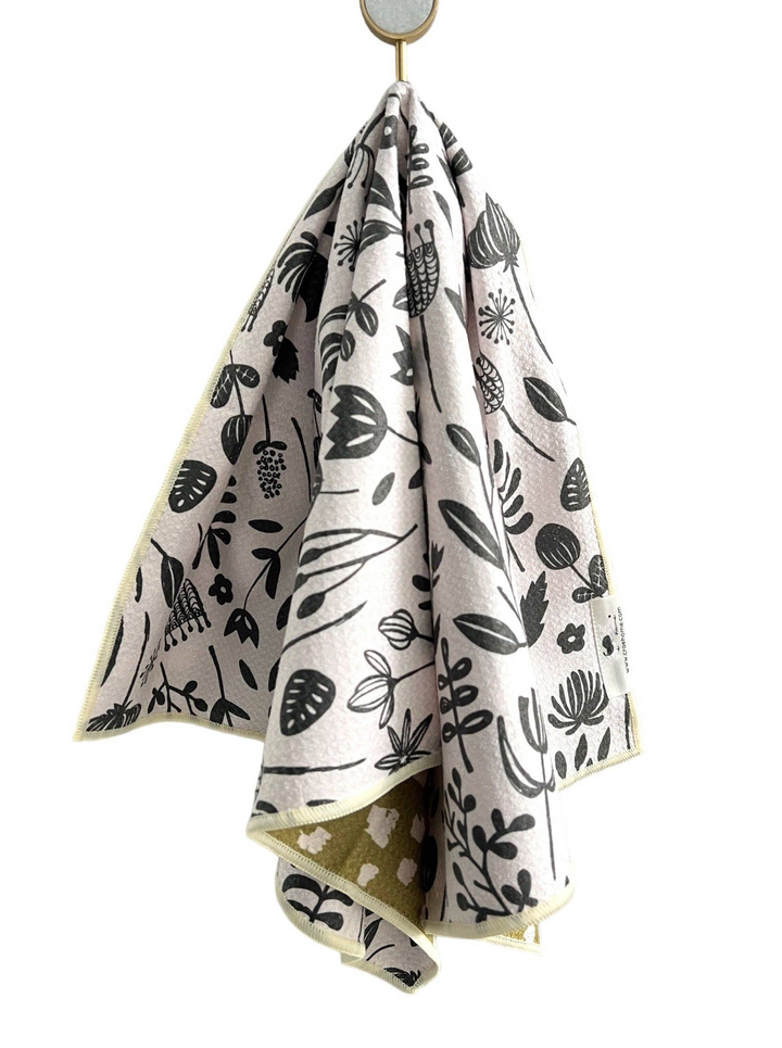 HAND TOWEL VINTAGE HIGHWAY CREAM PEA GREEN