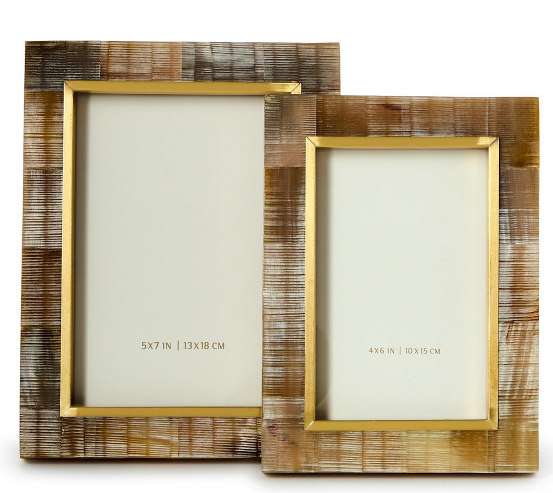 FRAME NATURAL CHISELED HORN