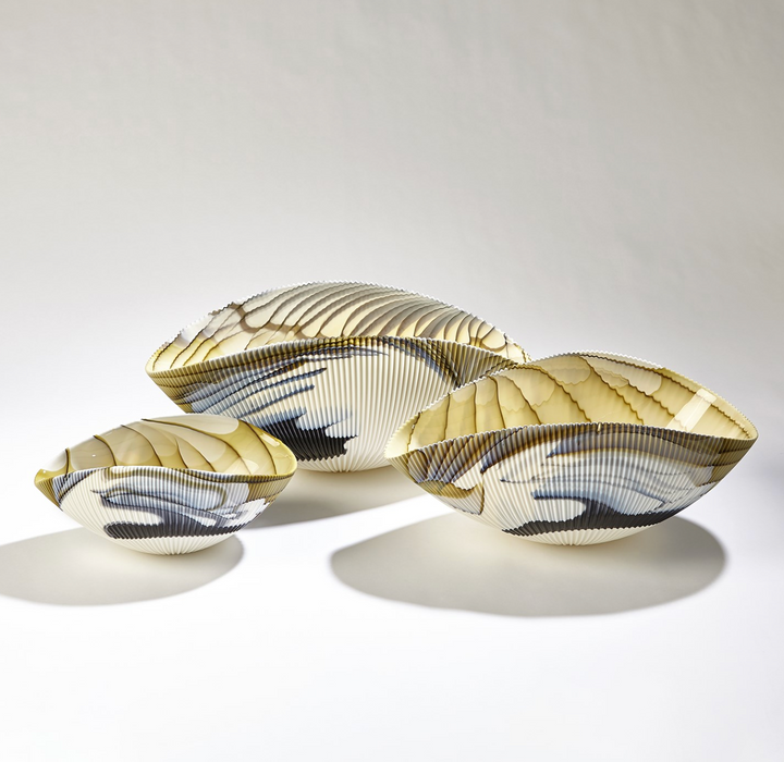 BOWL PLEATED AMBER AND BLUE FILIGREE