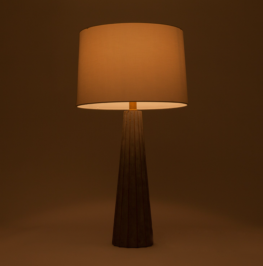 NOVA TABLE LAMP