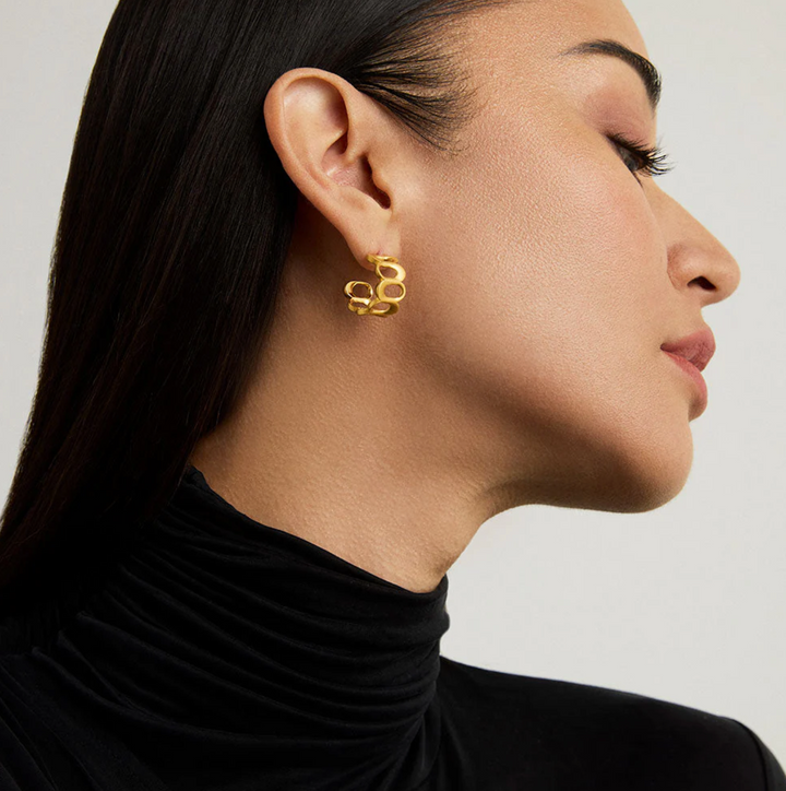 EARRINGS CROSBY LINK HUGGIE HOOPS #75740