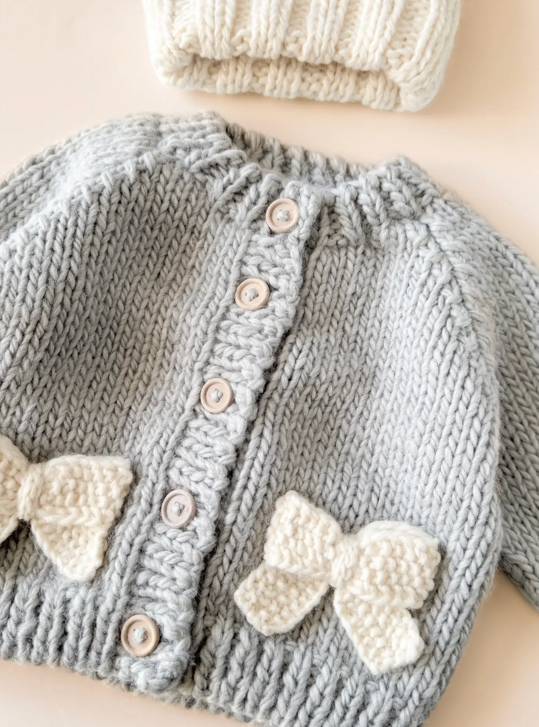 CARDIGAN BOW BOWIE GREY