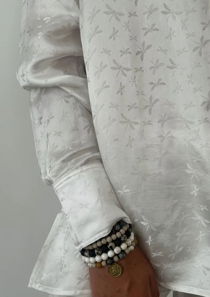 SHIRT WHITE W/ DRAGONFLIES