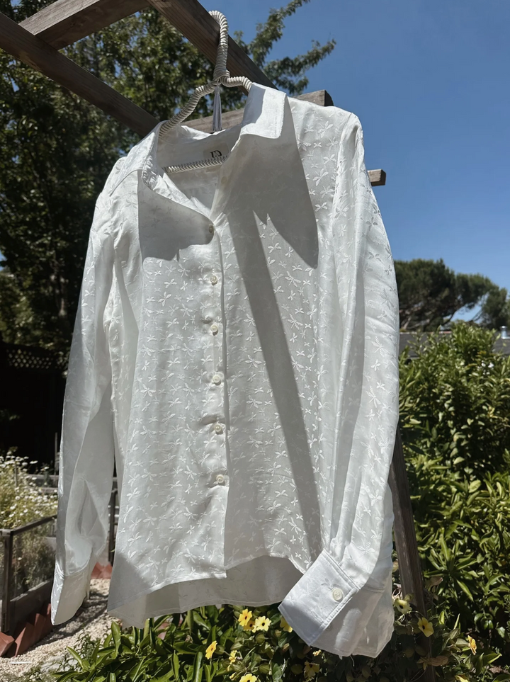 SHIRT WHITE W/ DRAGONFLIES