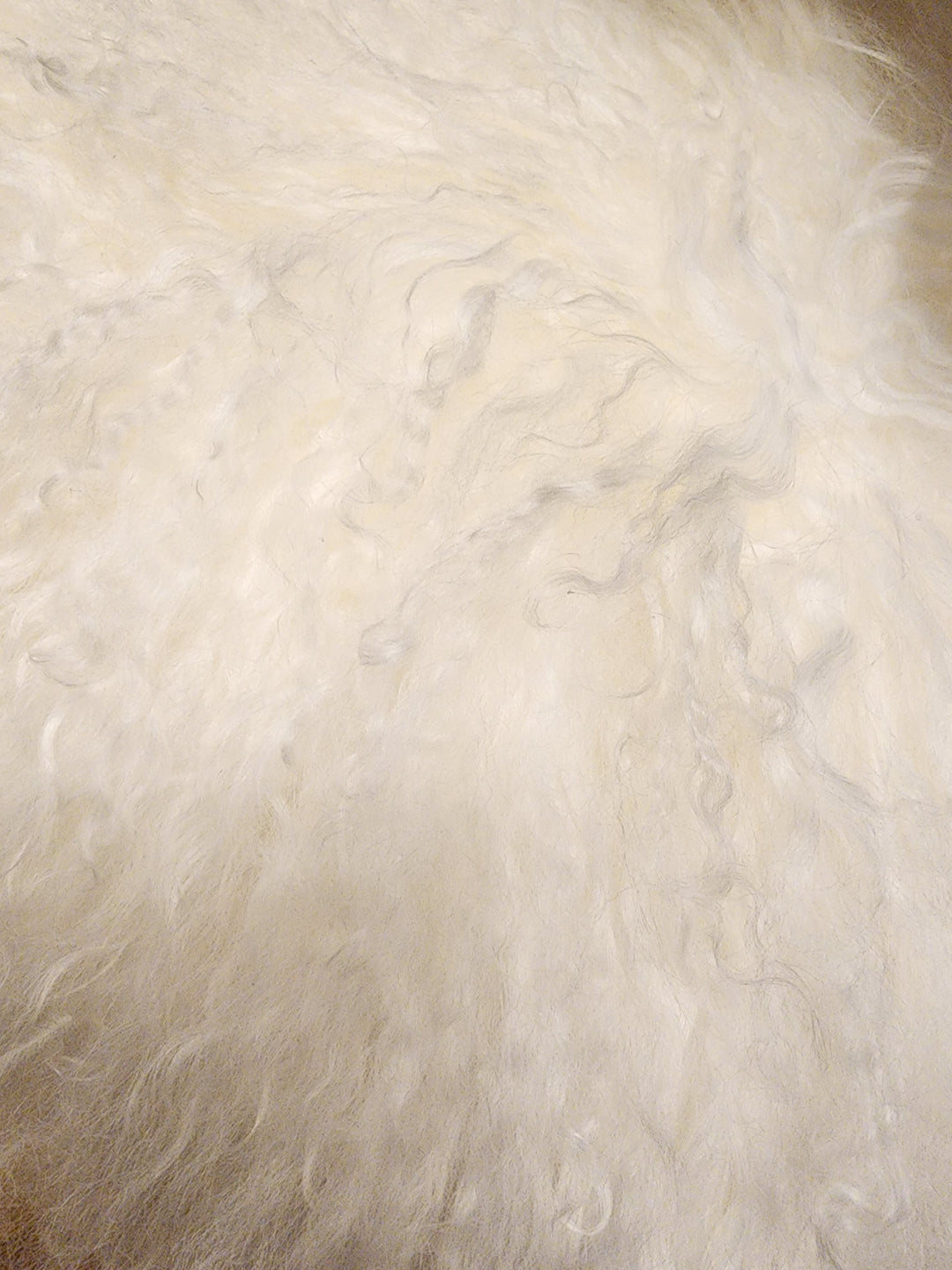 STOOL LONG HAIR IVORY SHEEPSKIN ROUND #55670