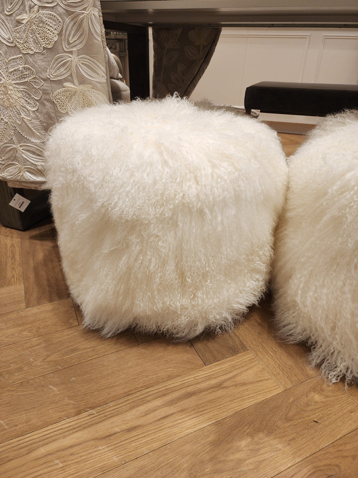 STOOL LONG HAIR IVORY SHEEPSKIN ROUND #55670