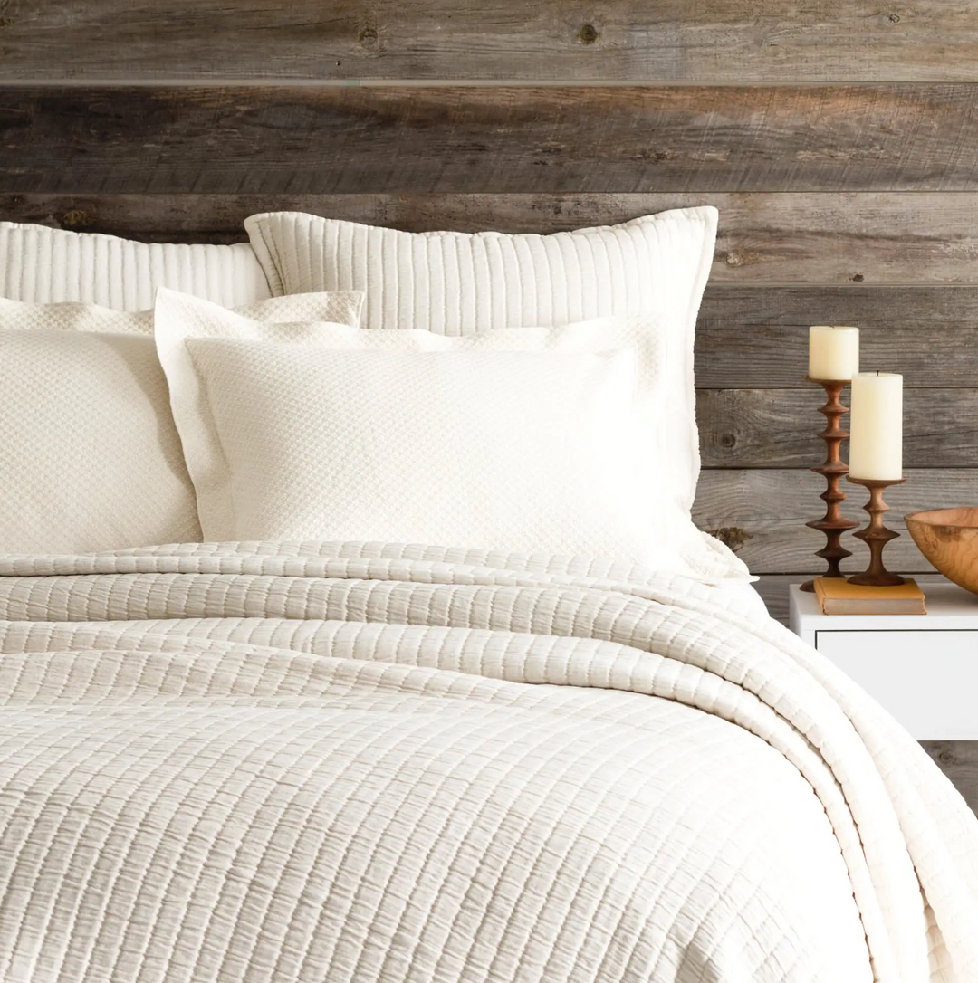 KING COVERLET BOYFRIEND MATELASSE IVORY