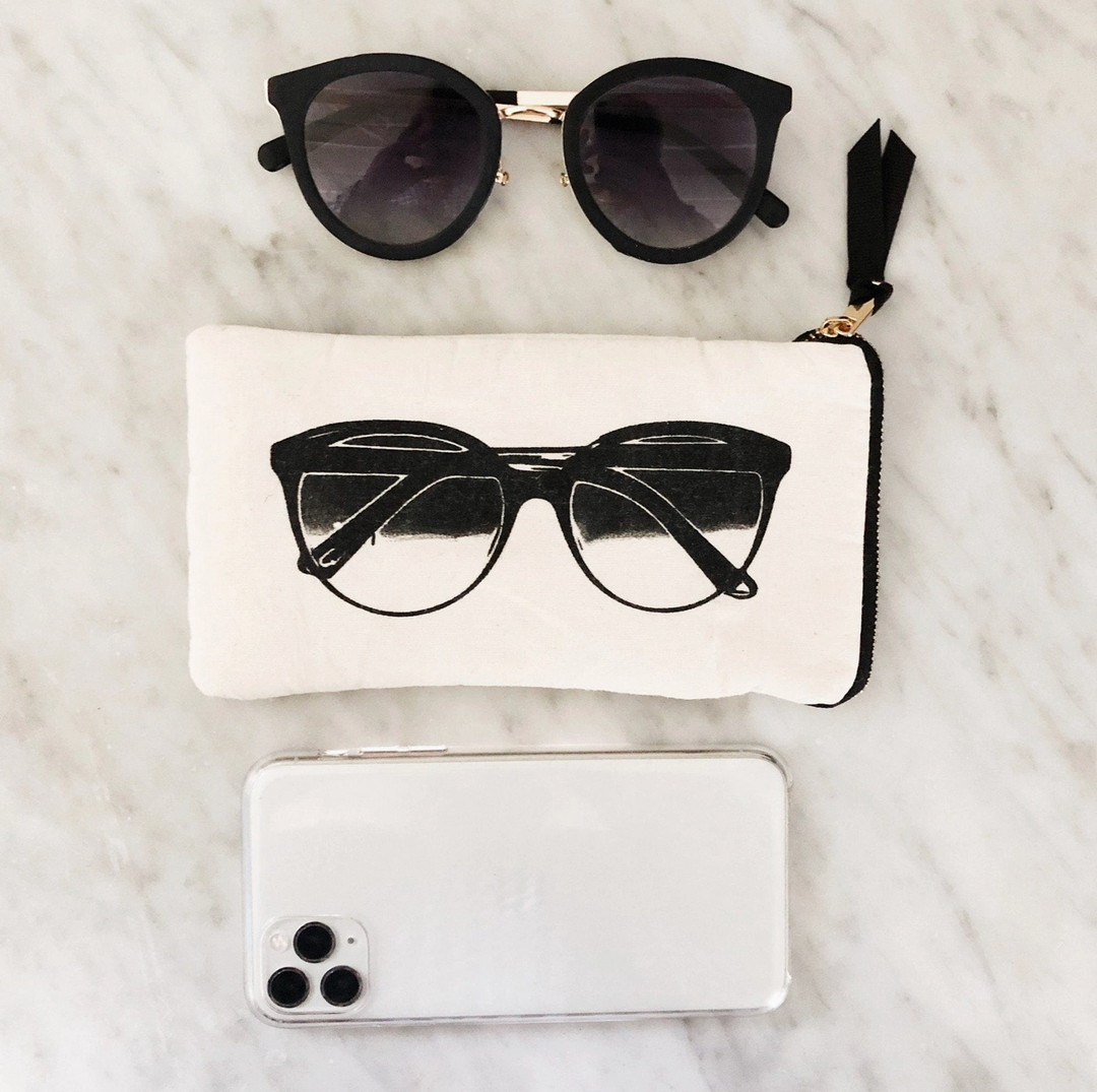 CASE GLASSES W/ POCKET CREAM