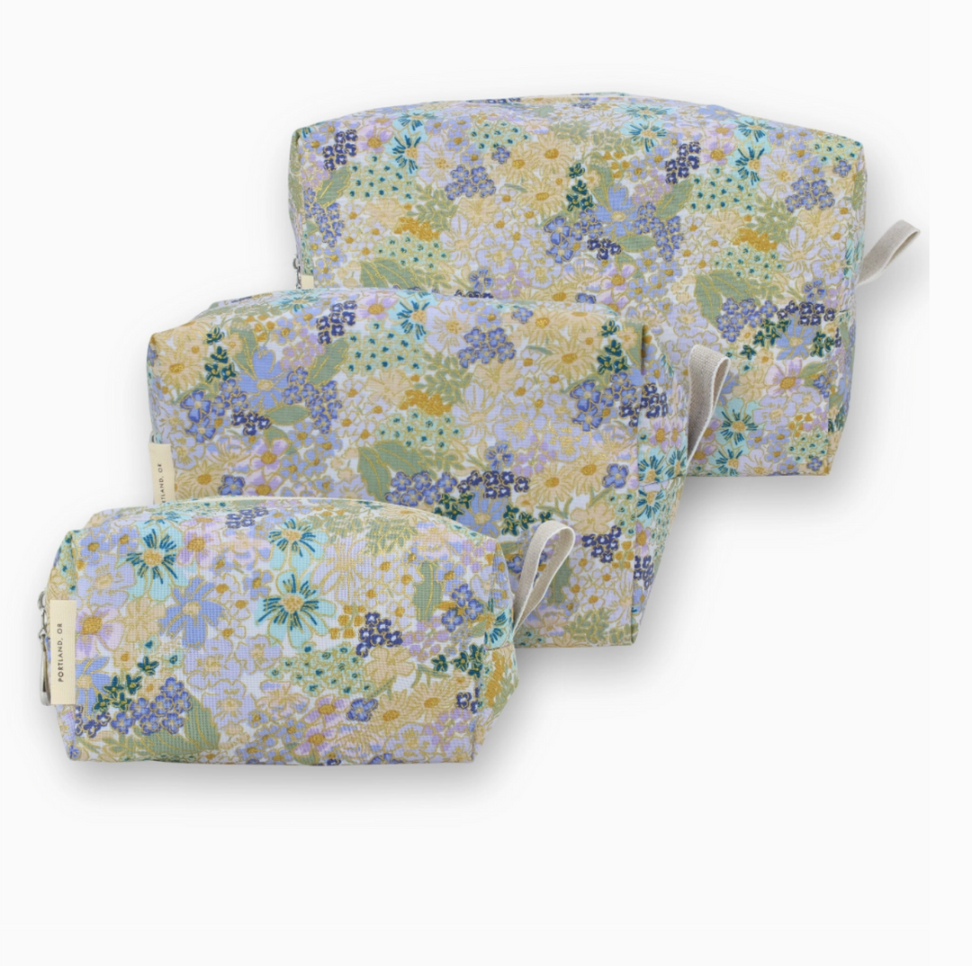TOILETRY BAG METALLIC FLOWER GARDEN LAVENDER