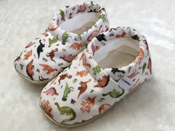 BOOTIES DINOSAURS 0-6M