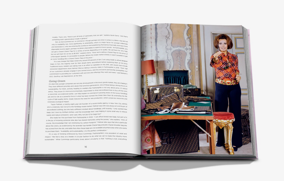 BOOK "FASHIONPHILE: THE BOOK OF ICONIC BAGS"