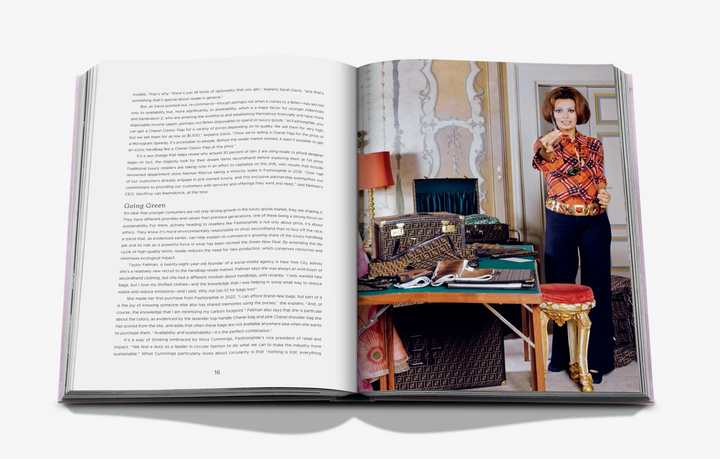 BOOK "FASHIONPHILE: THE BOOK OF ICONIC BAGS"