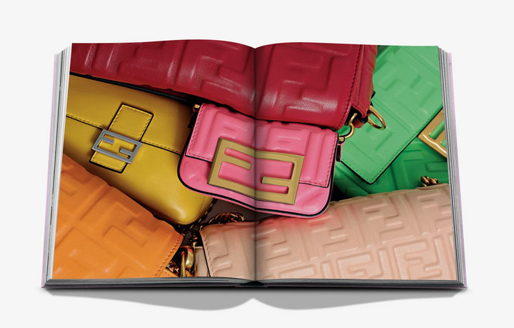 BOOK "FASHIONPHILE: THE BOOK OF ICONIC BAGS"