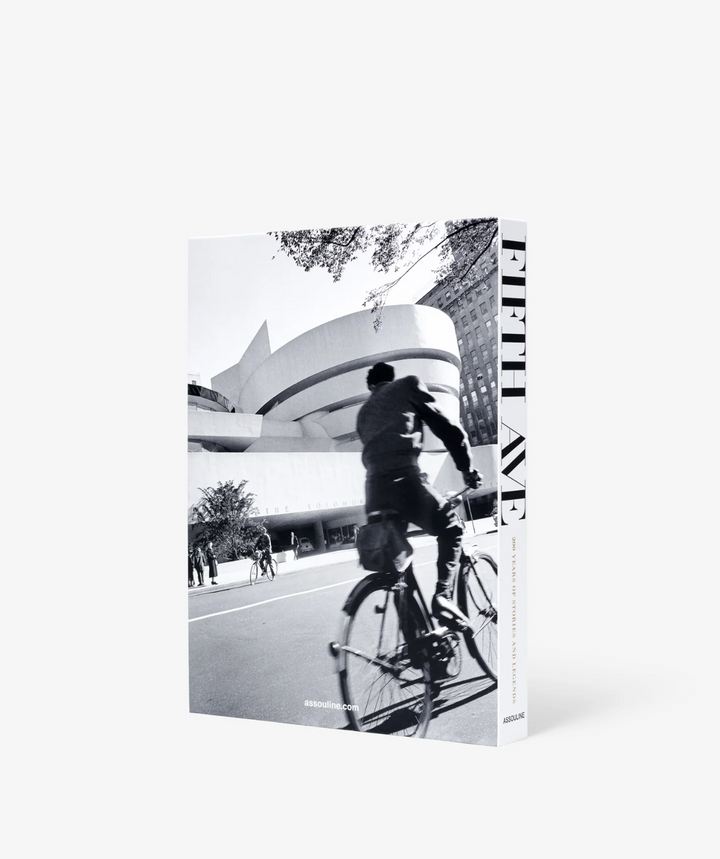 BOOK "FIFTH AVENUE: 200 YEARS OF STORIES AND LEGENDS"