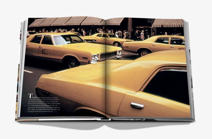 BOOK "FIFTH AVENUE: 200 YEARS OF STORIES AND LEGENDS"