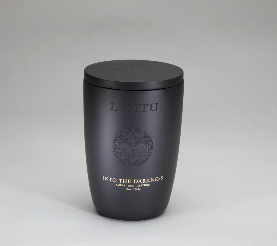 CANDLE INTO THE DARKNESS 18oz
