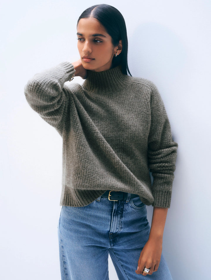 STANDNECK CASHMERE LUXE WAFFLE ASHEN BROWN