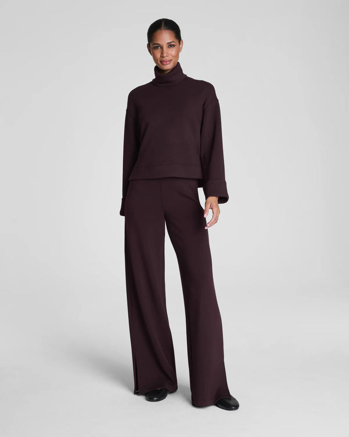 WIDE LEG PANT AIRESSENTIALS SMOOTH FRONT