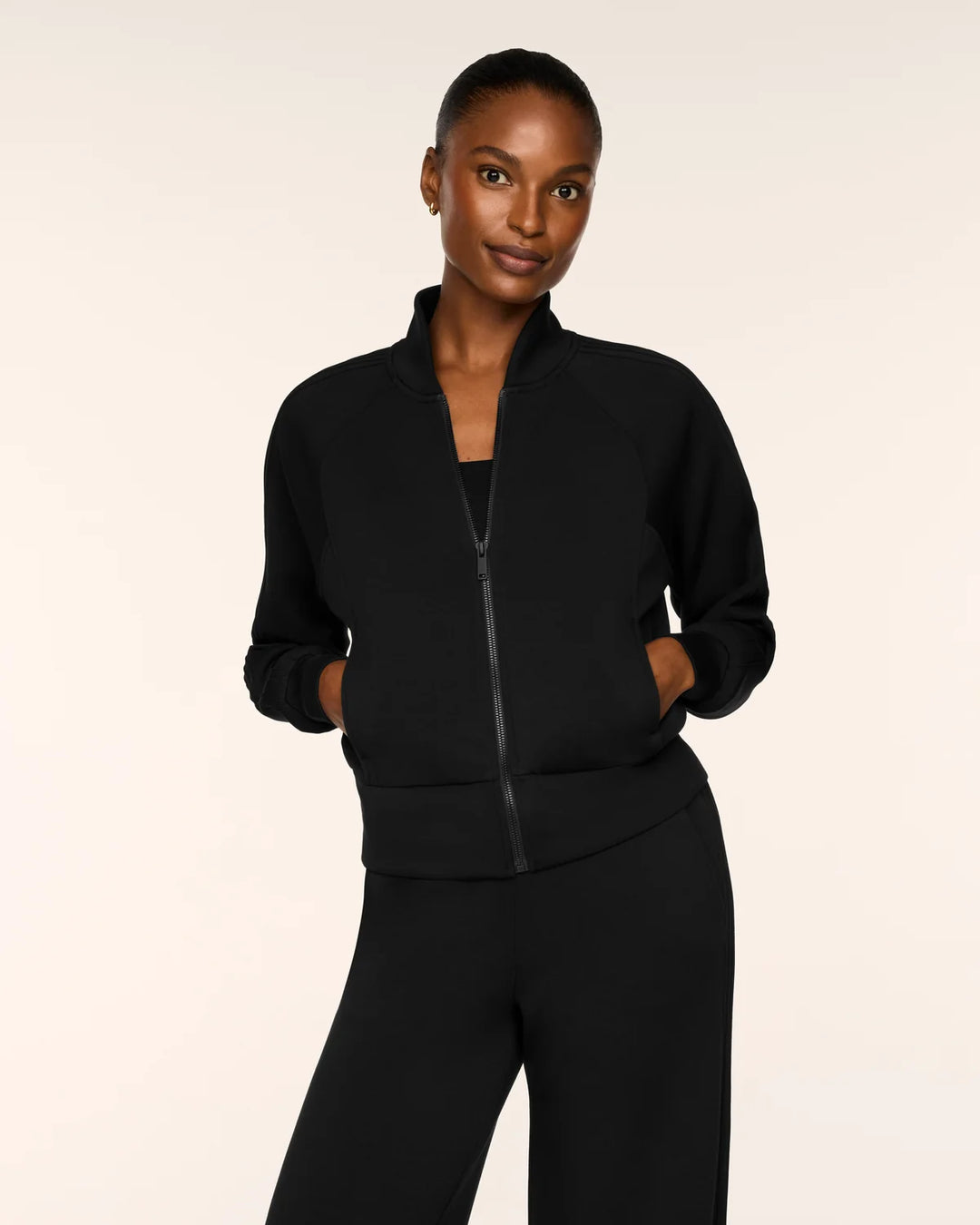 TRACK JACKET AIRESSENTIALS PINTUCK