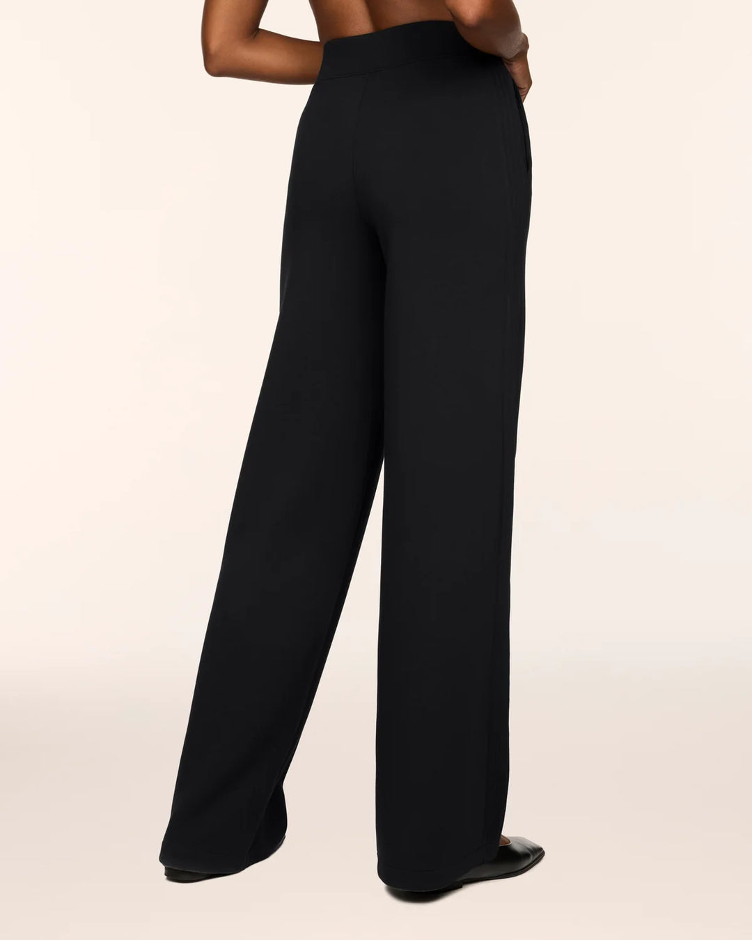 WIDE LEG PANT AIRESSENTIALS PINTUCK
