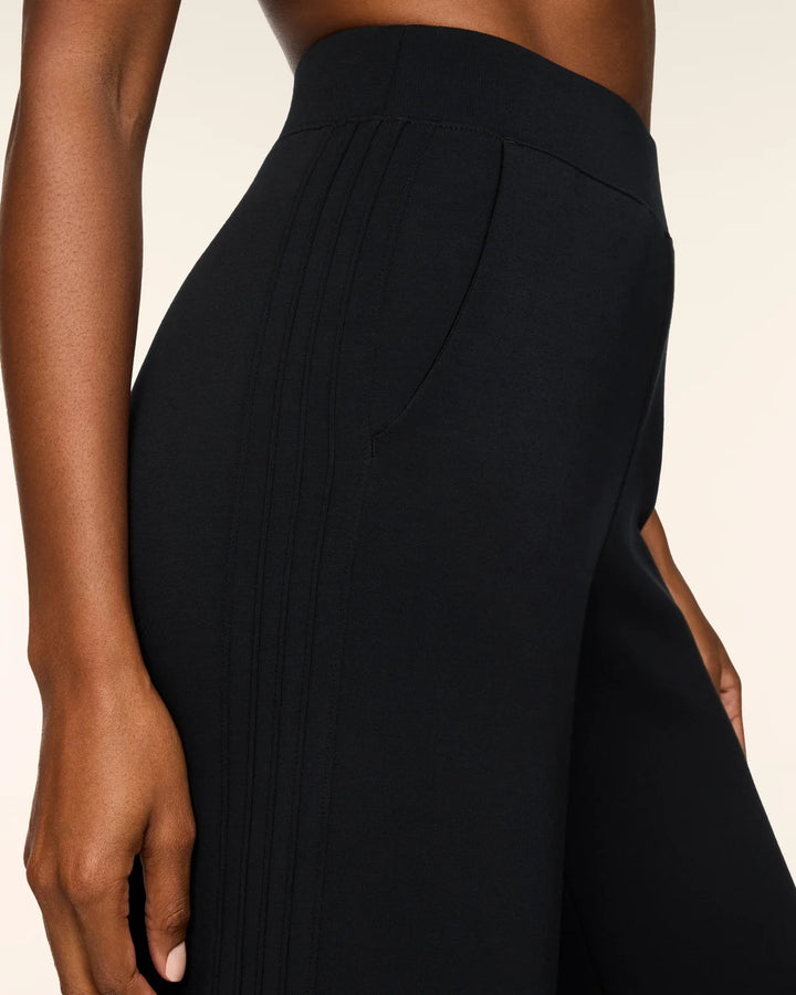 WIDE LEG PANT AIRESSENTIALS PINTUCK