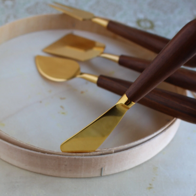 CHEESE SET GOLD & WOOD