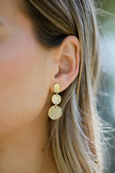 EARRING POST BRUSHED 3 COINS #78549
