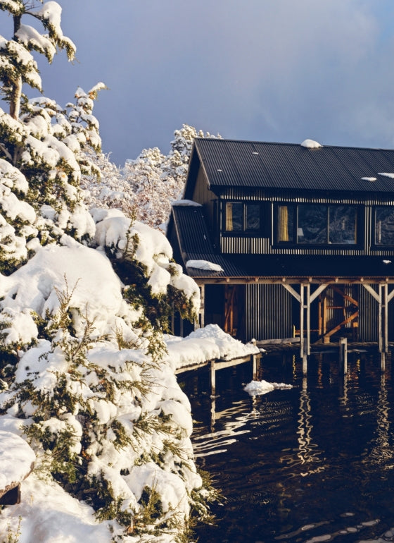 BOOK "MOUNTAIN HOUSE" #70433