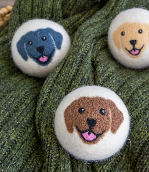 HAPPY DOGS DRYER BALLS W/ BAG SET/3
