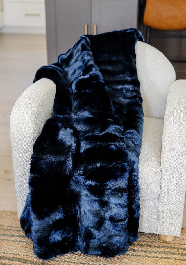 THROW BLUE MINK FAUX FUR #39814