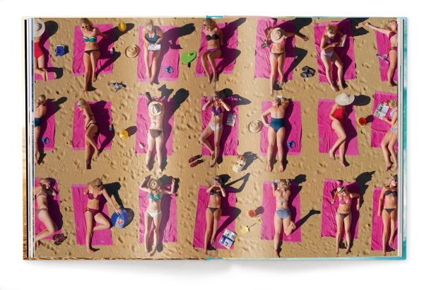 BOOK "BEACHLIFE" #64846