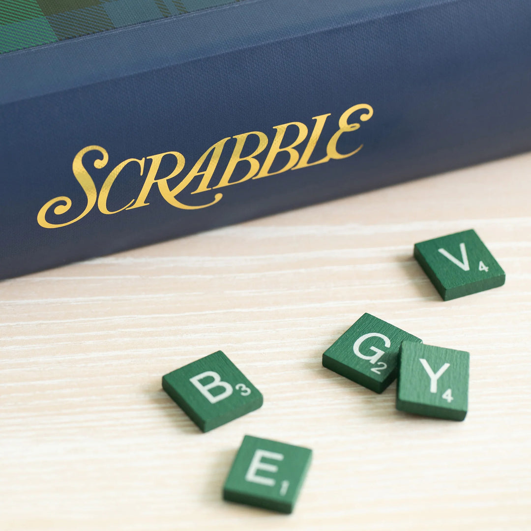 GAME BOOK SCRABBLE HOLIDAY