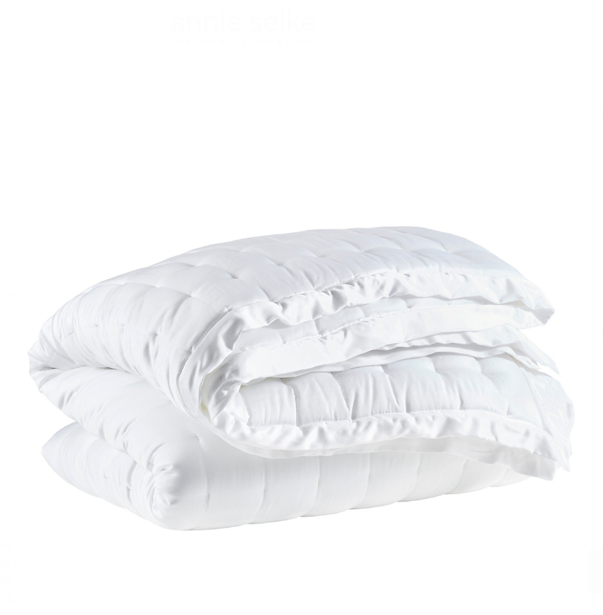 COVERLET SILKEN SOLID PUFF