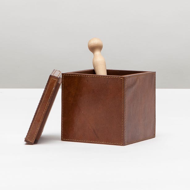 BATH COLLECTION TOBACCO LEATHER