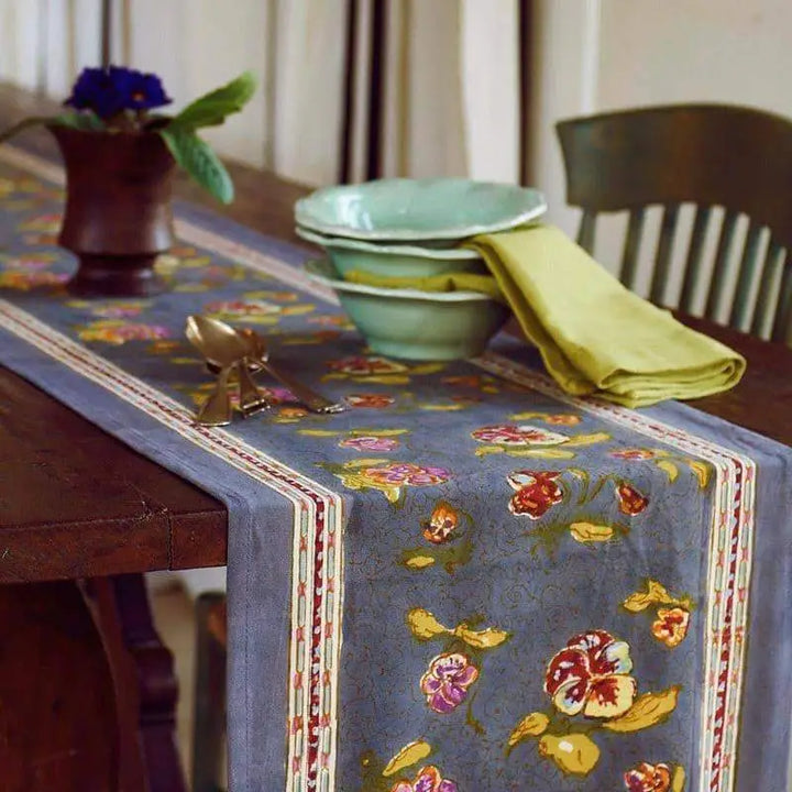 TABLE RUNNER RED&GREY