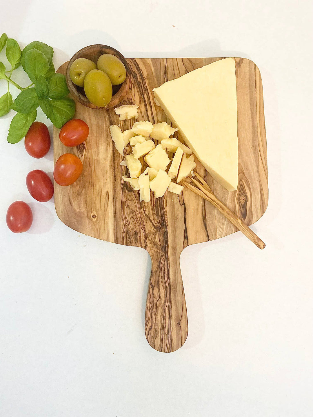 BOARD CHEESE OLIVE WOOD